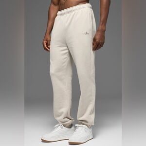 Alo Yoga Accolade Sweatpants Unisex Cream Bone Color Activewear
